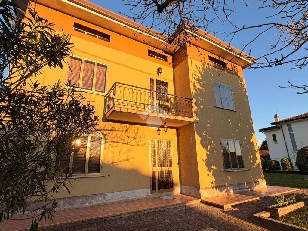 Villa a Polcenigo in Via Pordenone, 119 - Foto 3