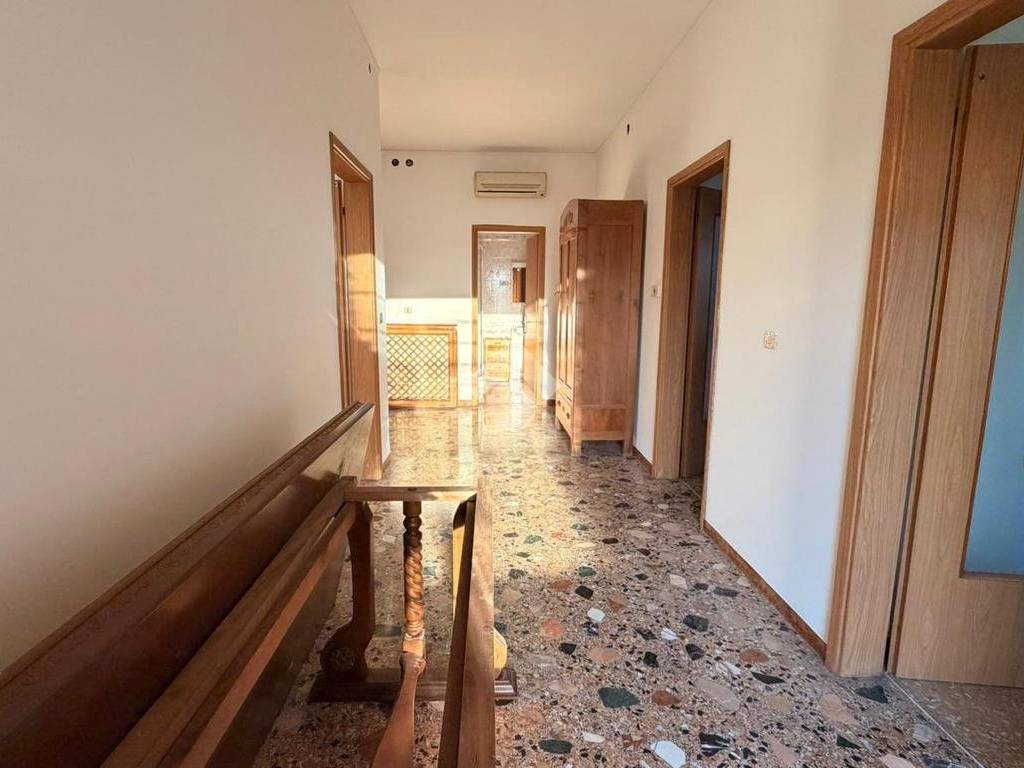 Villa a Polcenigo in Via Pordenone, 119 - Foto 5