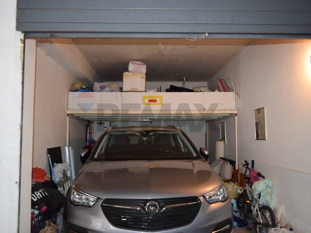 Box / garage a Mascalucia in Via Giorgio la Pira, 12 - Foto 2