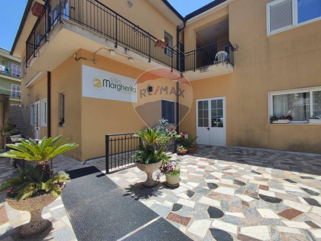 Villa a Palazzolo acreide in Via Adige - Foto 2