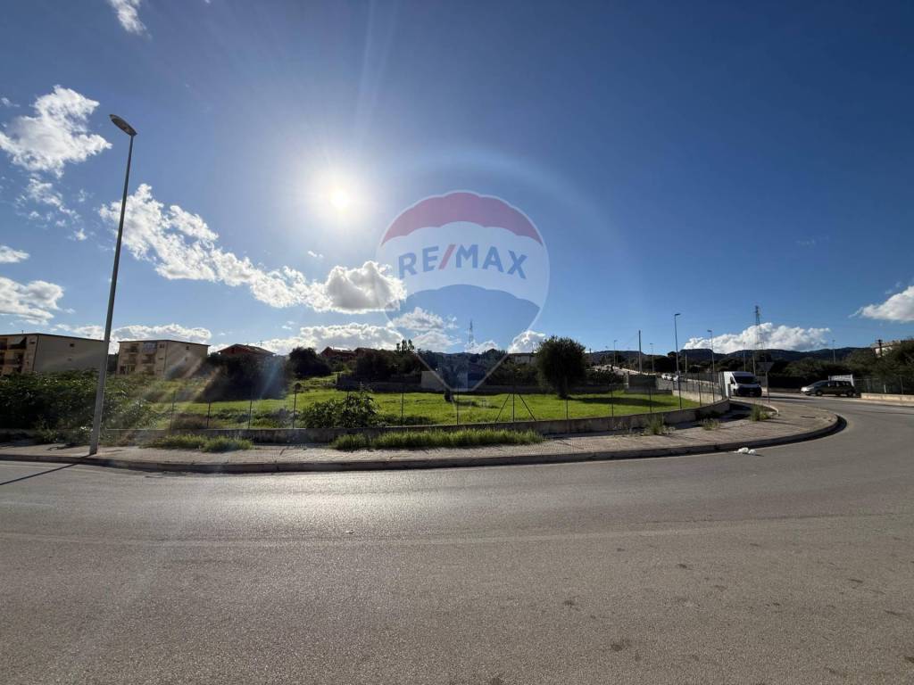 Terreno a Priolo gargallo in via Santo Sebastiano - Foto 4