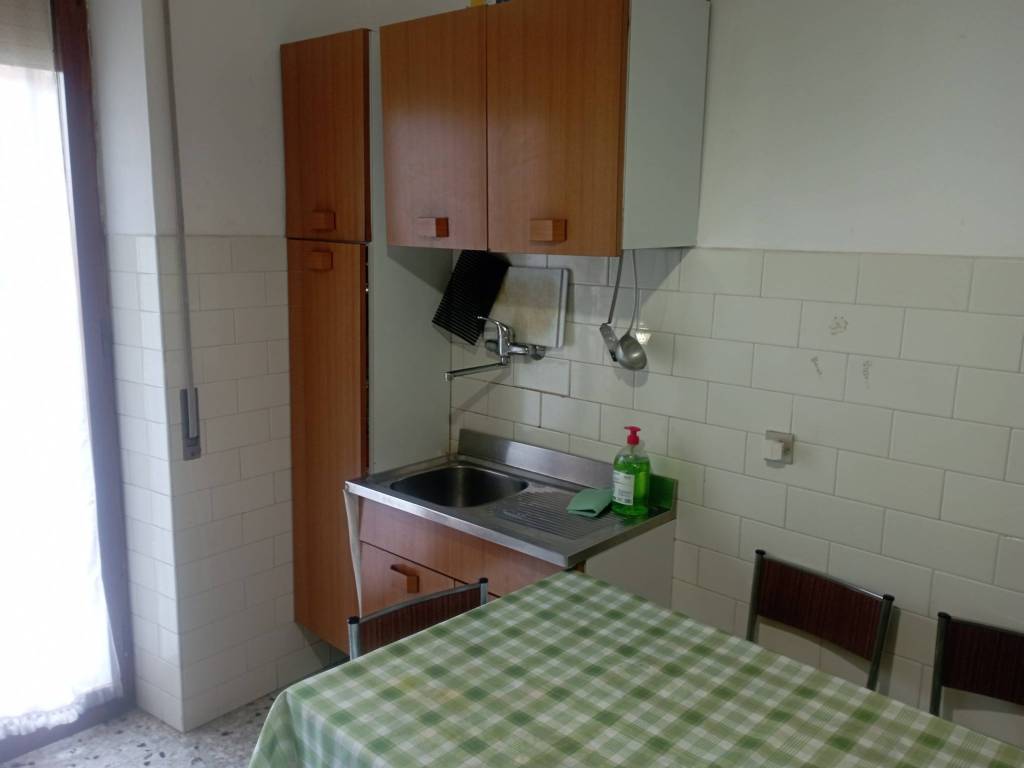 Palazzo / stabile a Teramo in Viale Giovanni Bovio, 27 - Foto 5