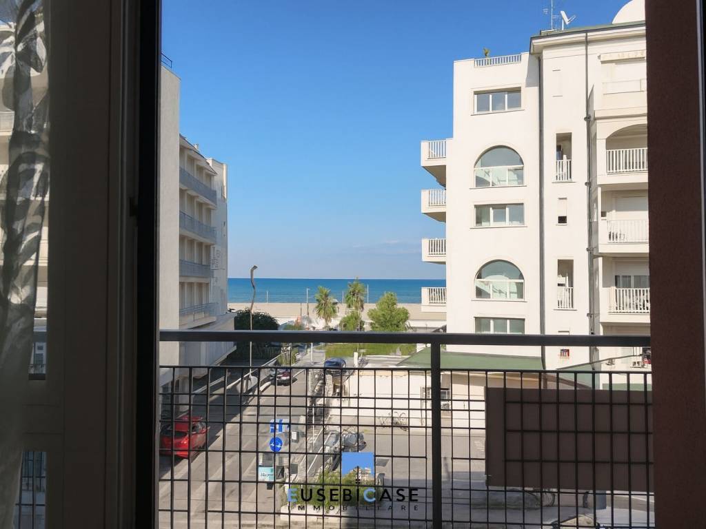 Appartamento a Rimini in Viale Pomezia, 2 - Foto 3