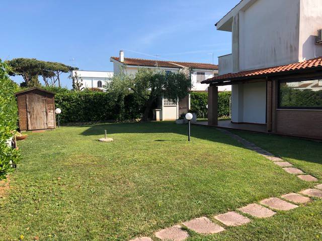 Villa a Sabaudia in Via Belsito, 29 - Foto 2