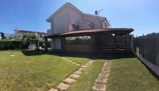 Villa a Sabaudia in Via Belsito, 29 - Foto 3