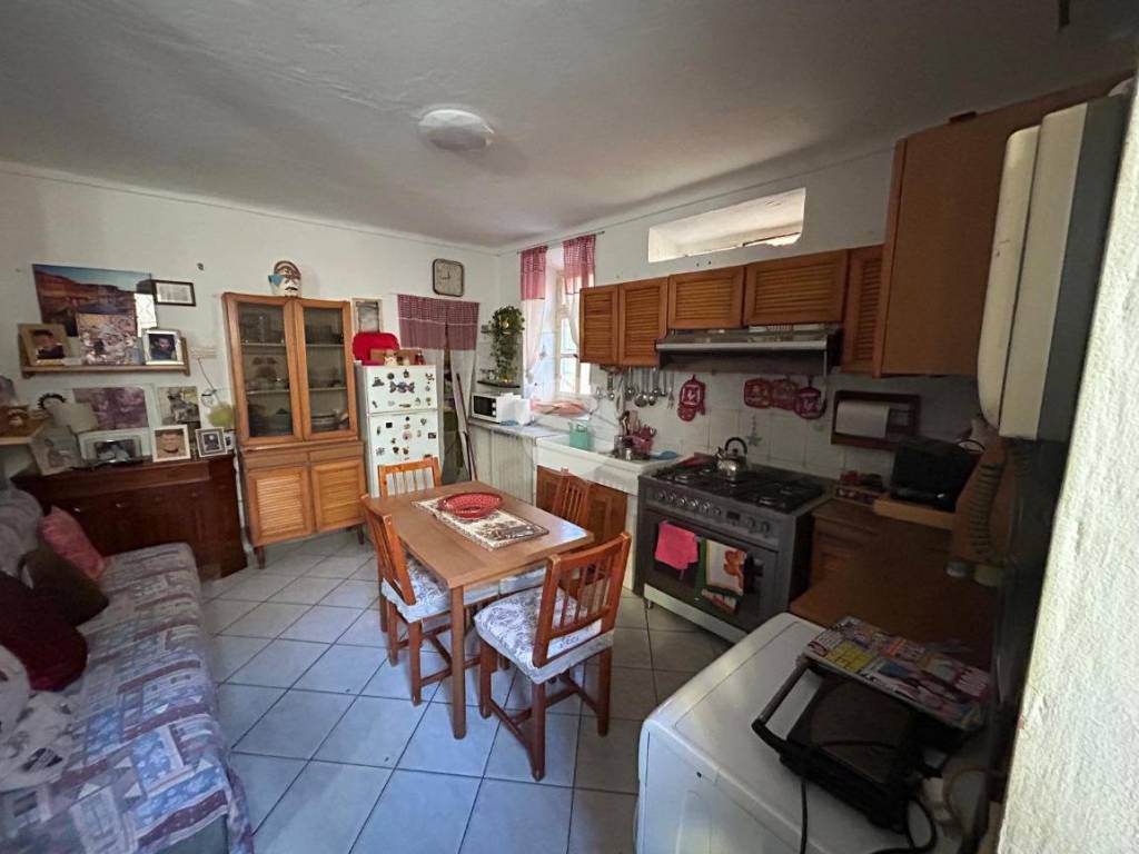 Casa indipendente a Valenza in Via de Amicis, 11 - Foto 2