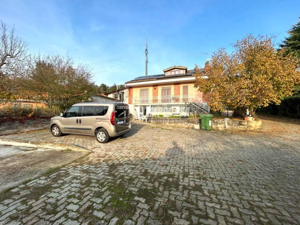 Villa a Piossasco in Via dei Ranuncoli 7 - Foto 2