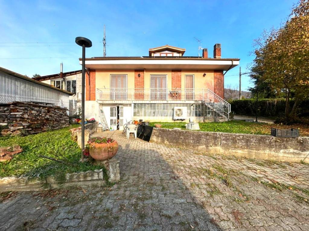 Villa a Piossasco in Via dei Ranuncoli 7 - Foto 4