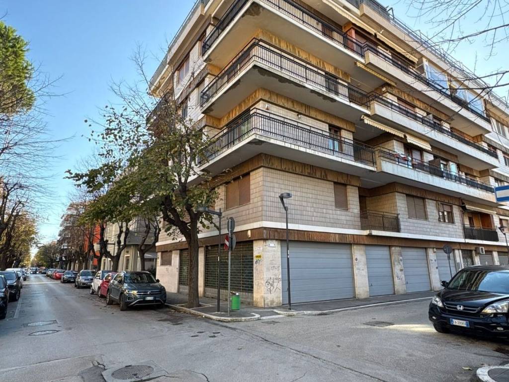 Appartamento a Pescara in Viale Regina Elena, 219 - Foto 2
