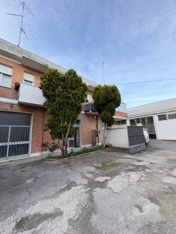 Appartamento a Ferrara in Via Giovanni Accorsi - Foto 2