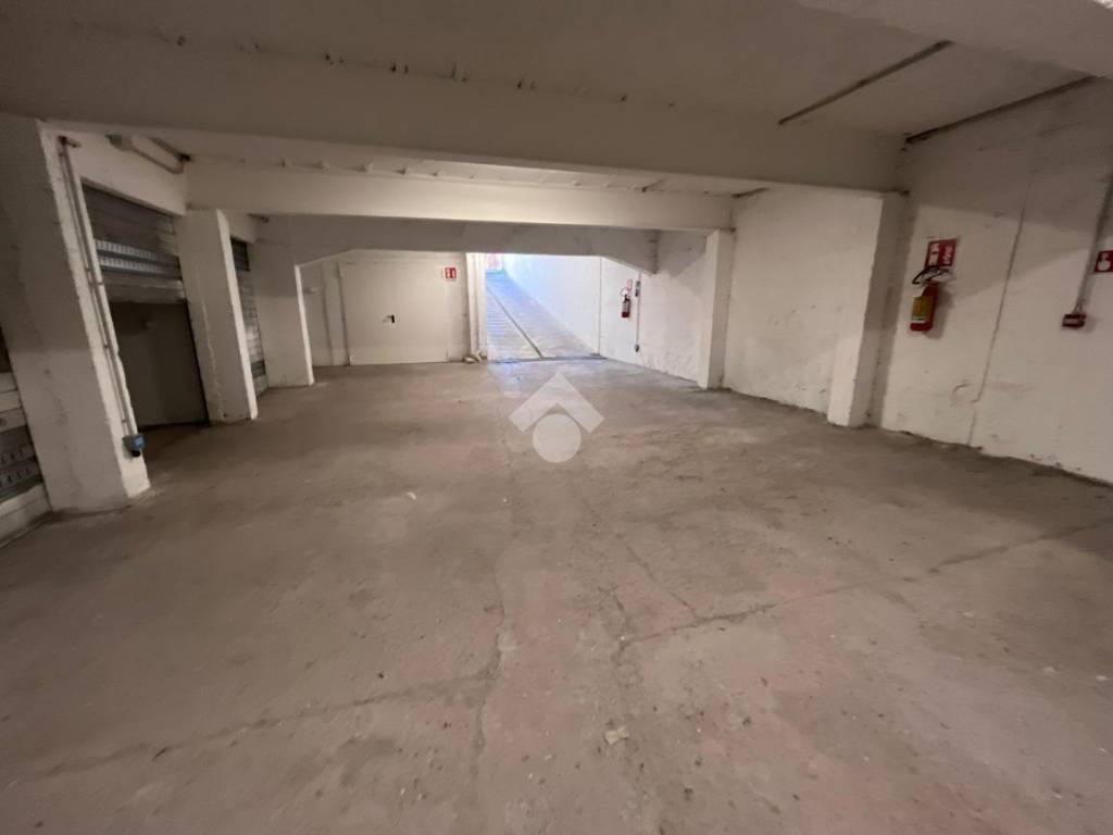 Box / garage a Brescia in VIA CAMILLO DE GIULI, 10 - Foto 5