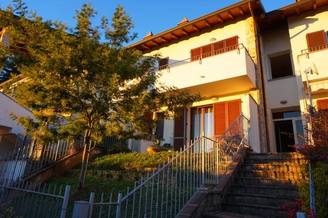 Appartamento a Caprino bergamasco in Via Francesco Nullo - Foto 3