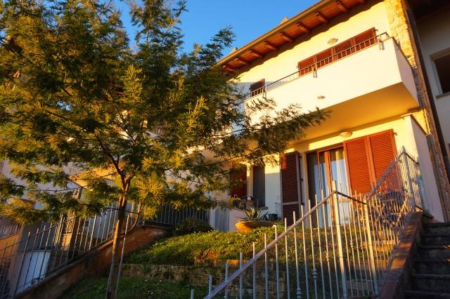 Appartamento a Caprino bergamasco in Via Francesco Nullo - Foto 5