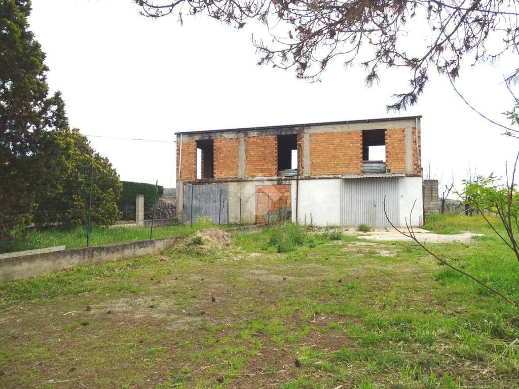 Rustico / casale a Castrovillari in Via Sant'Agata D'esaro - Foto 2
