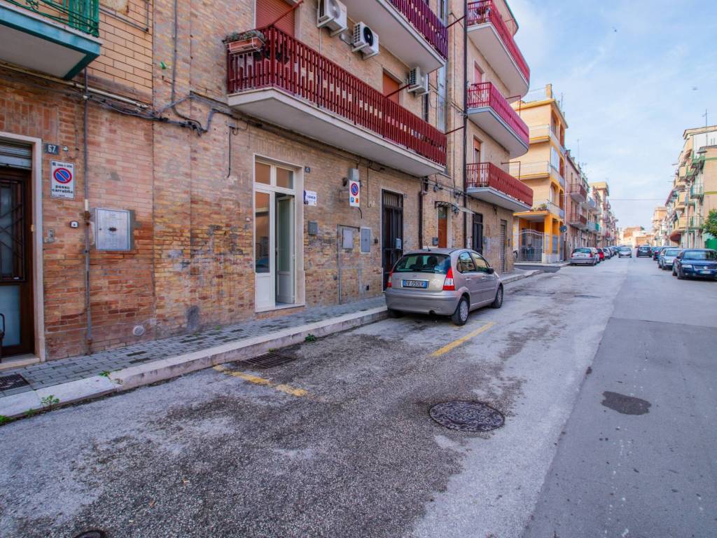 Appartamento a Lucera in Viale Augusto, 69 - Foto 2