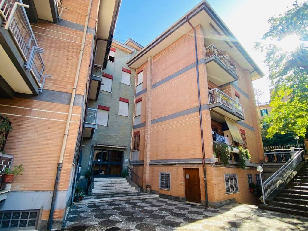 Appartamento a Frascati in Via Antonio Mancini - Foto 3
