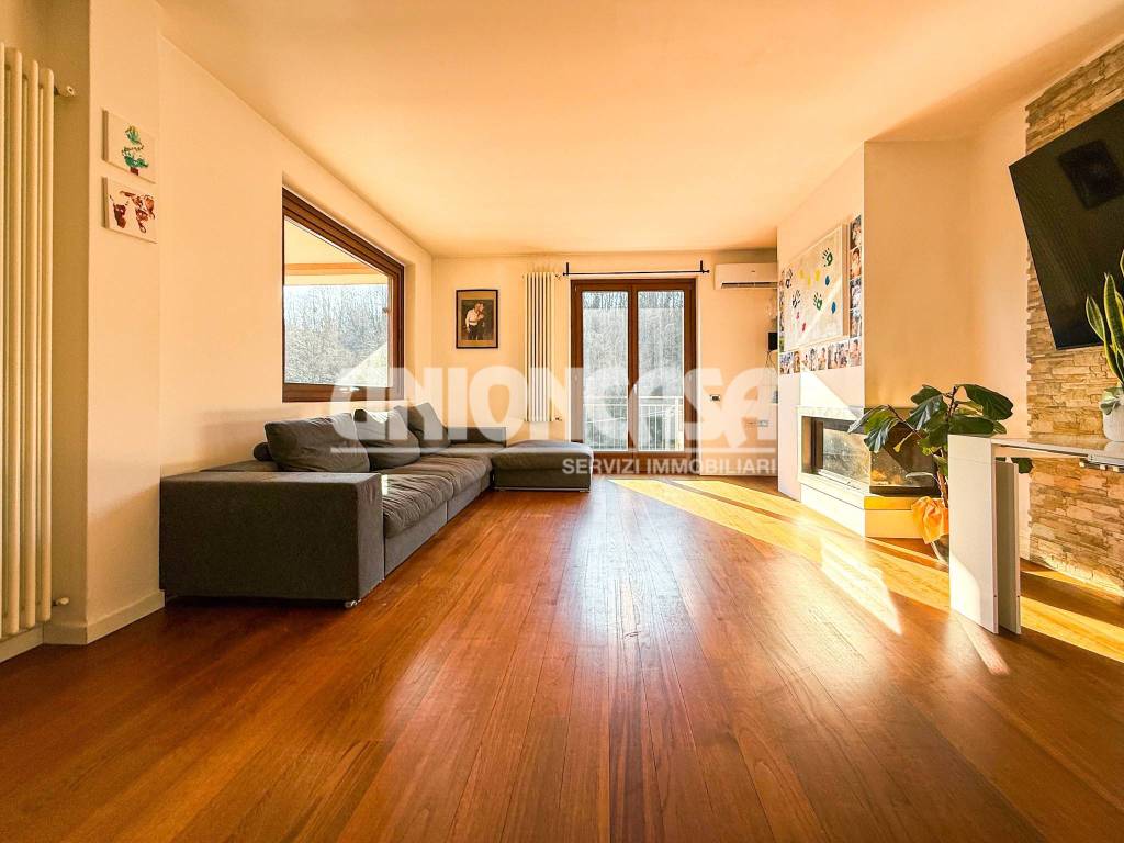 Appartamento a Cantù in Via Indipendenza - Foto 2