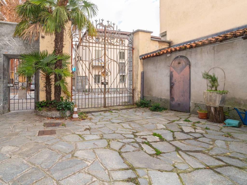 Appartamento a Grugliasco in via Perotti, 56 - Foto 2