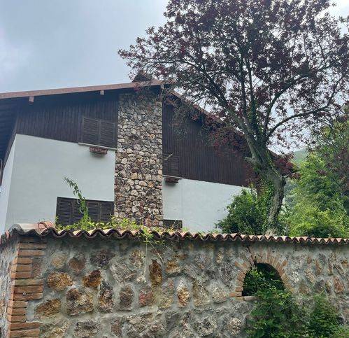 Villa a Allumiere in Via Claudia Braccianese 28 --30 - Foto 2