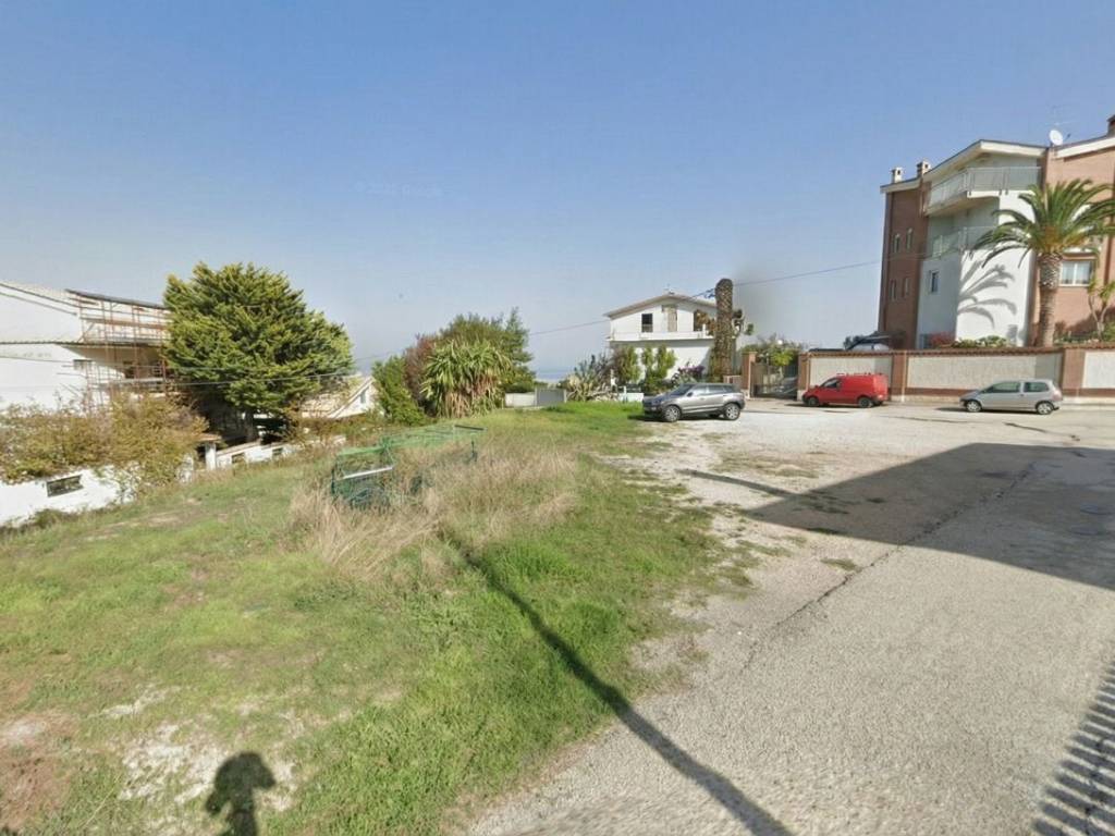 Terreno a Montesilvano in Via Fonte dell'Abbazia - Foto 3