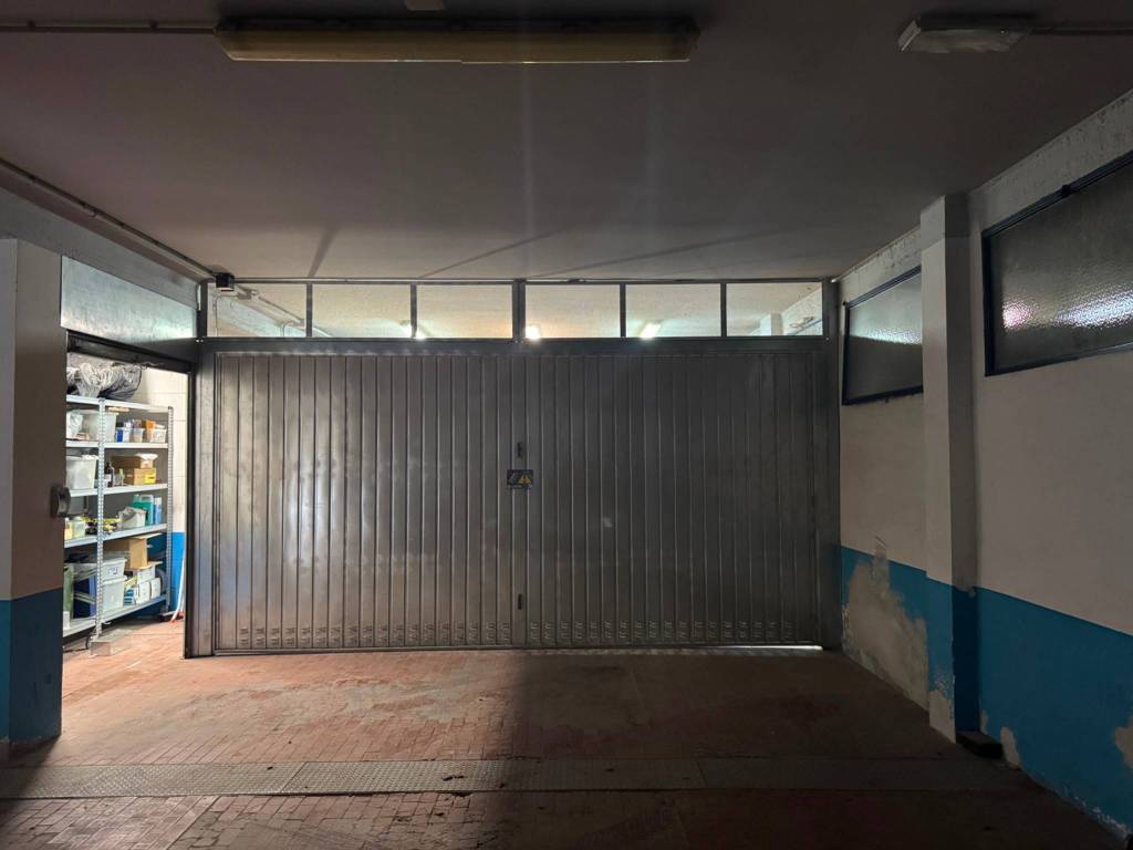 Box / garage a Bologna in Piazza di Porta Mascarella, 1 - Foto 2