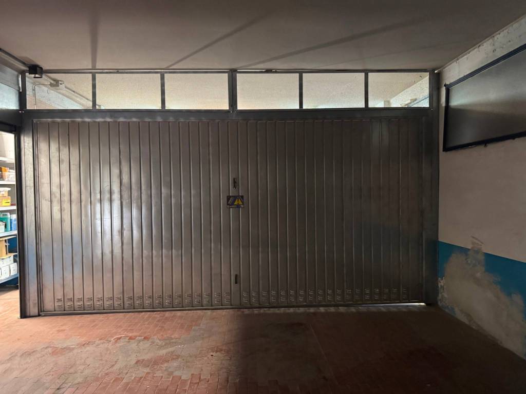 Box / garage a Bologna in Piazza di Porta Mascarella, 1 - Foto 4