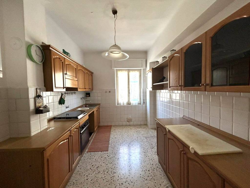 Appartamento a La spezia in Via Emanuele Gianturco - Foto 2