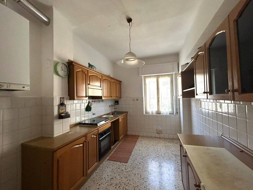 Appartamento a La spezia in Via Emanuele Gianturco - Foto 3