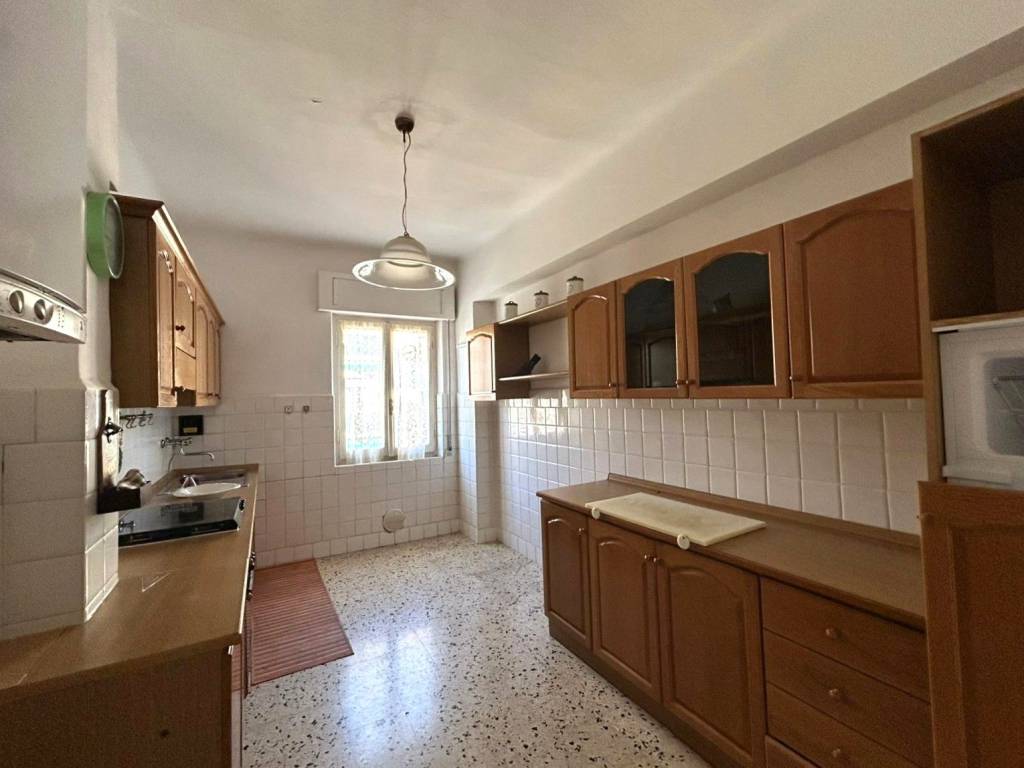 Appartamento a La spezia in Via Emanuele Gianturco - Foto 4