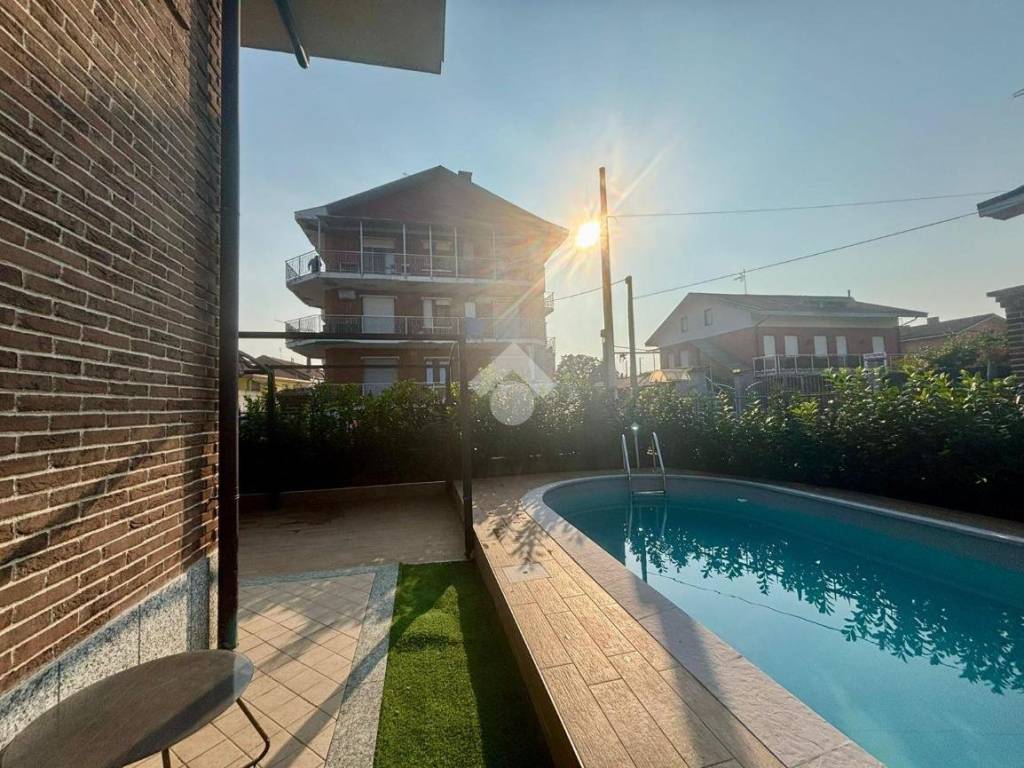 Appartamento a Leinì in Str. Fornacino, 231 - Foto 4