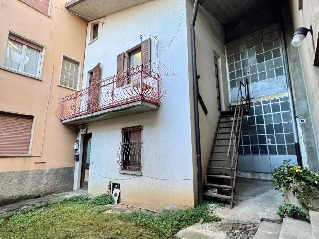 Casa indipendente a Casnigo in Via Fiume - Foto 2