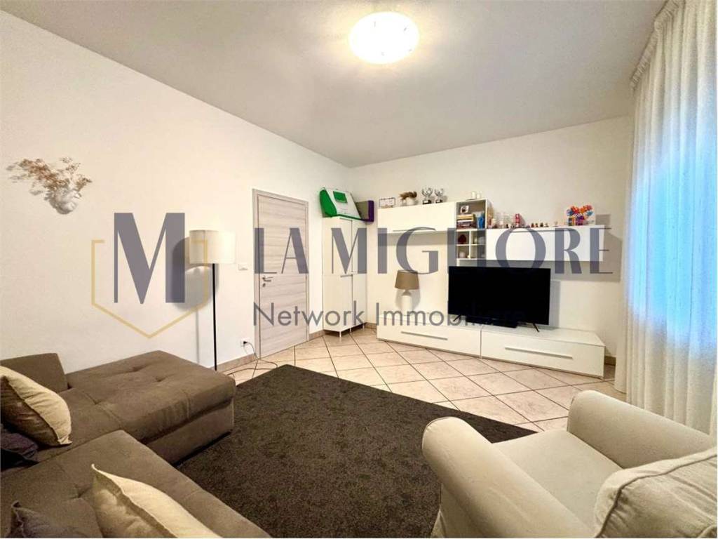 Appartamento a Prato in Via dell'Alberaccio, 19 - Foto 2