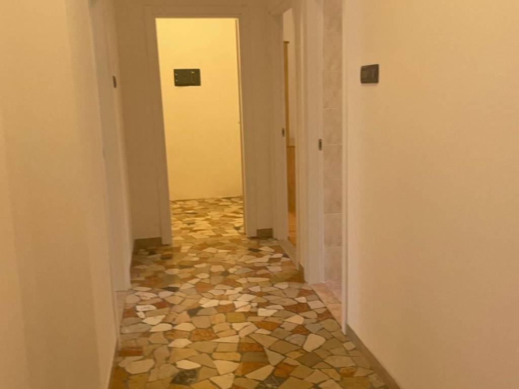 Appartamento a Trento in Via Ubaldo Crozzoli - Foto 3