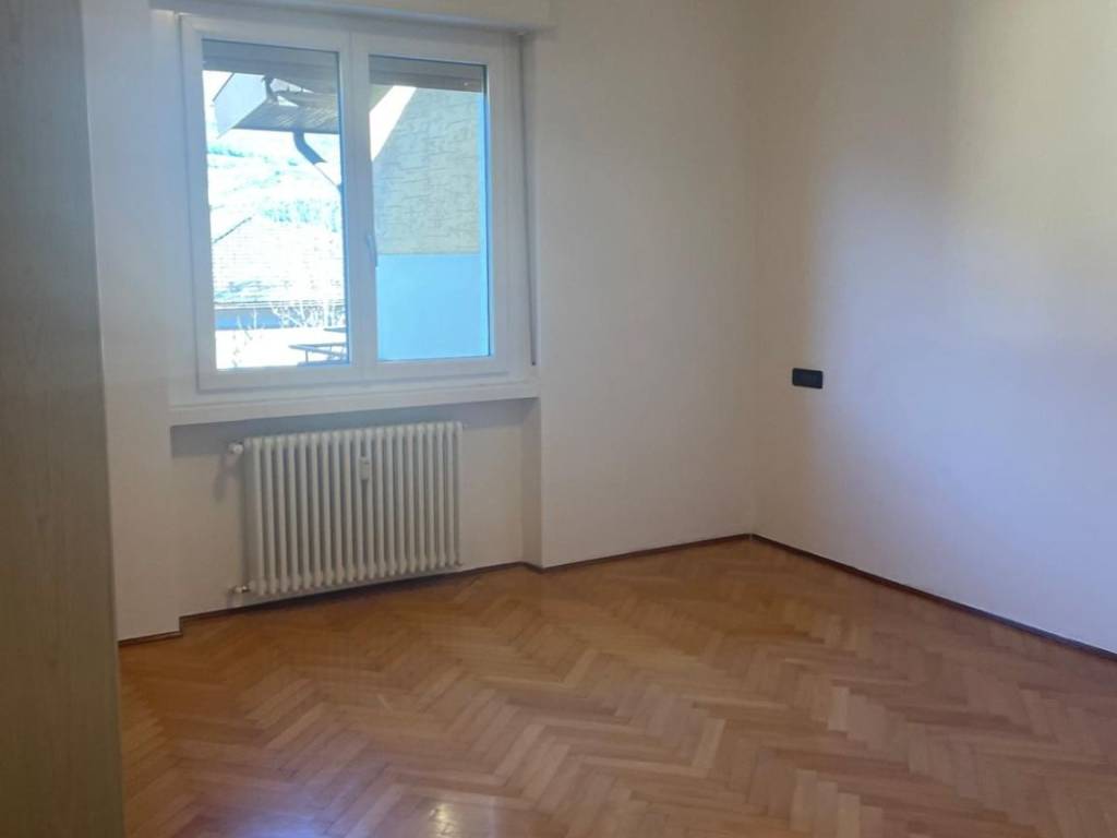 Appartamento a Trento in Via Ubaldo Crozzoli - Foto 4
