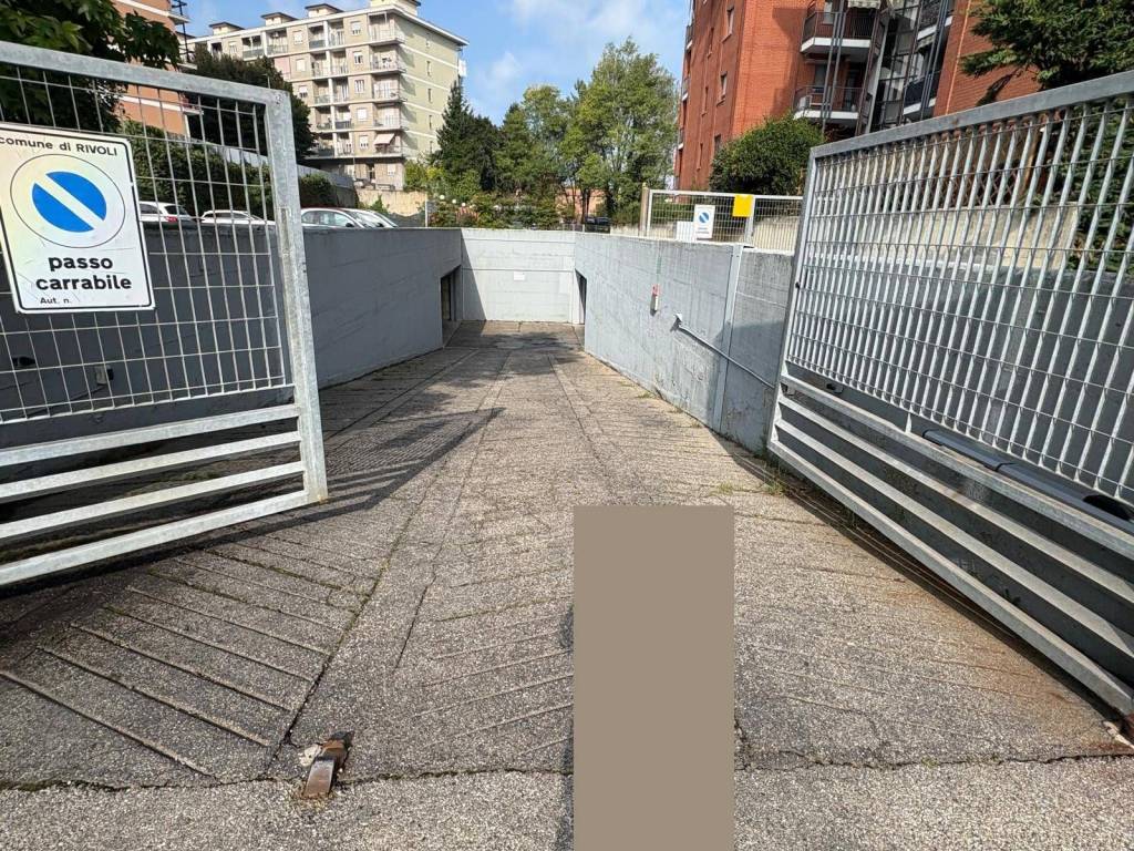 Box / garage a Rivoli in VIA BRUERE - Foto 3