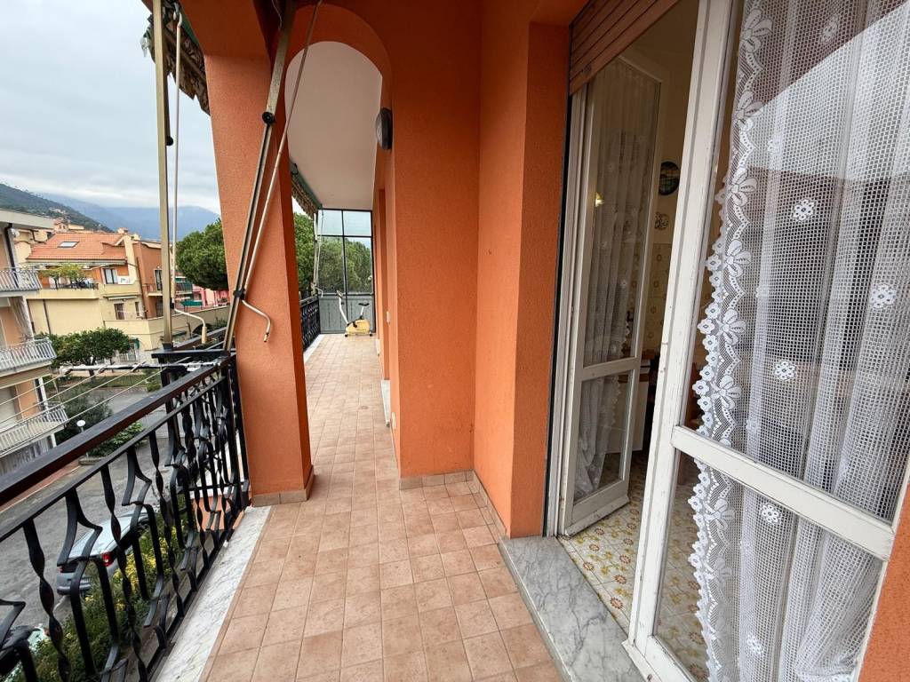 Appartamento a Pietra ligure in Via Piani - Foto 3