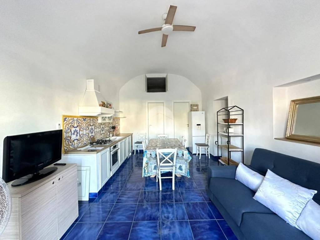 Appartamento a Bacoli in Via Torregaveta - Foto 3