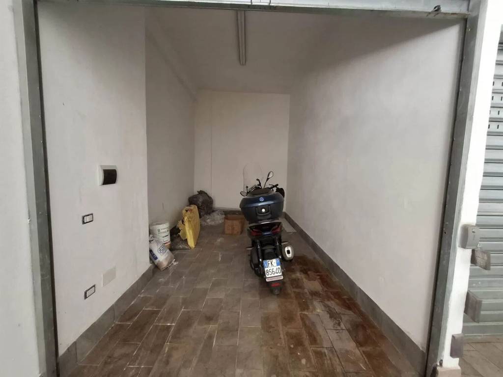 Box / garage a Salerno in Via Salvatore Calenda No Number - Foto 5