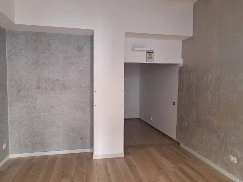 Immobile a Salerno in Via Del Carmine No Number - Foto 2