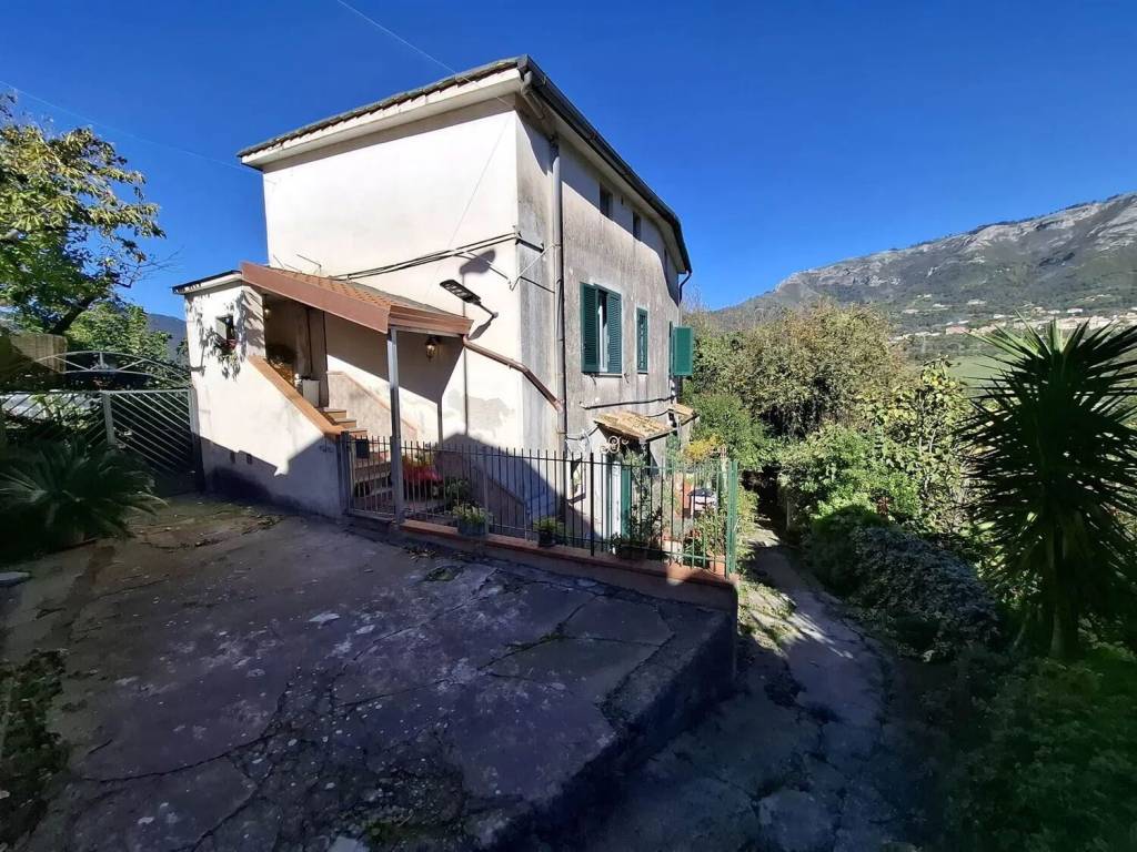 Villa a Salerno in Via Brignano Superiore - Foto 2