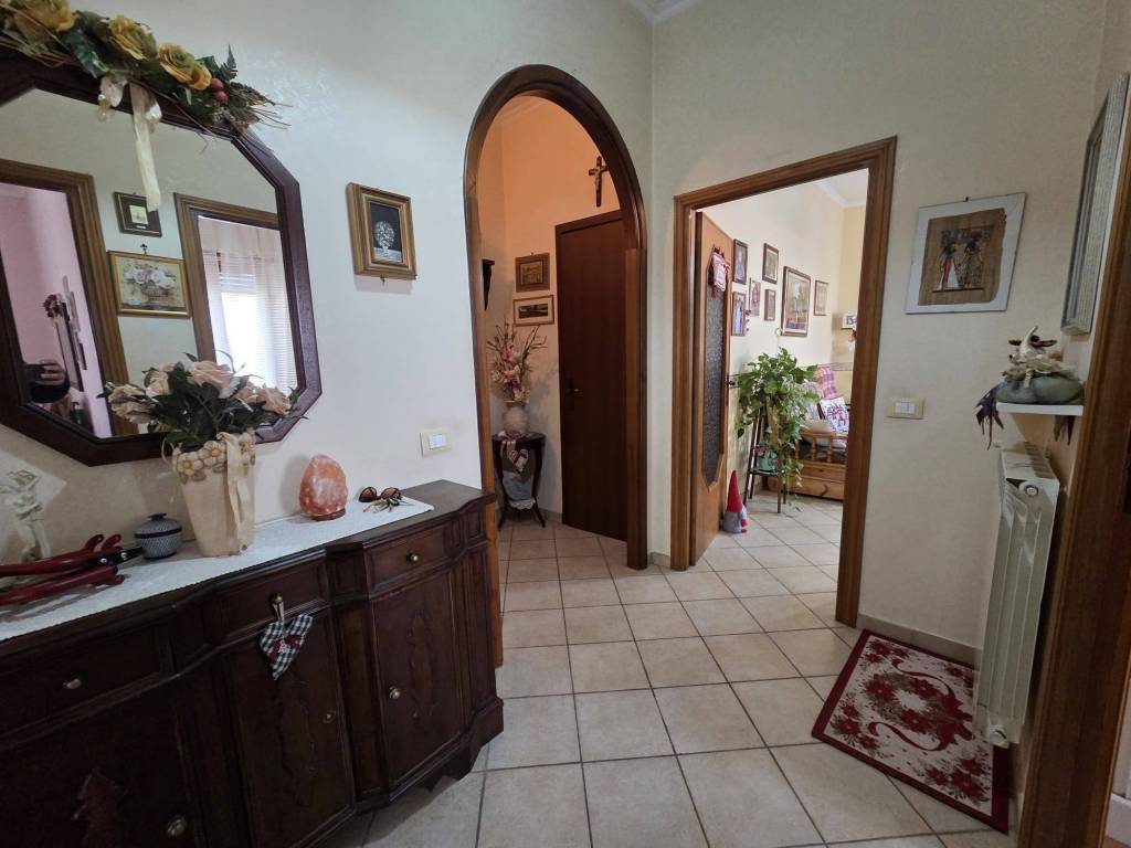 Appartamento a Guidonia montecelio in Via Latina - Foto 2