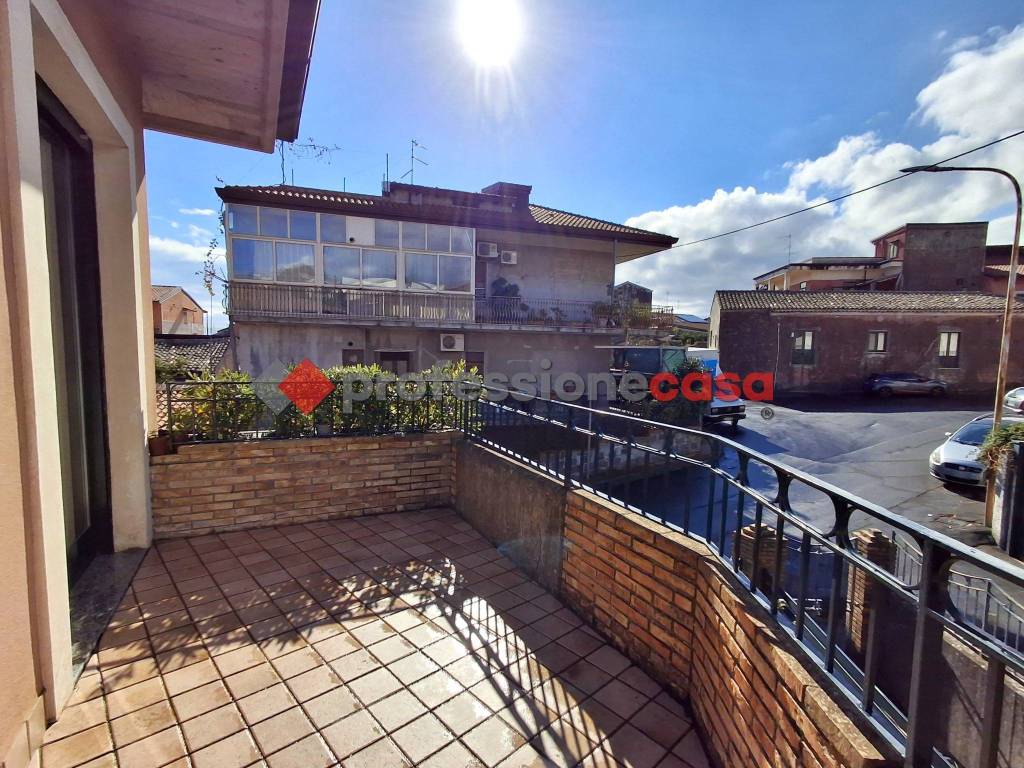 Appartamento a Trecastagni in Via Pacini, 40 - Foto 3