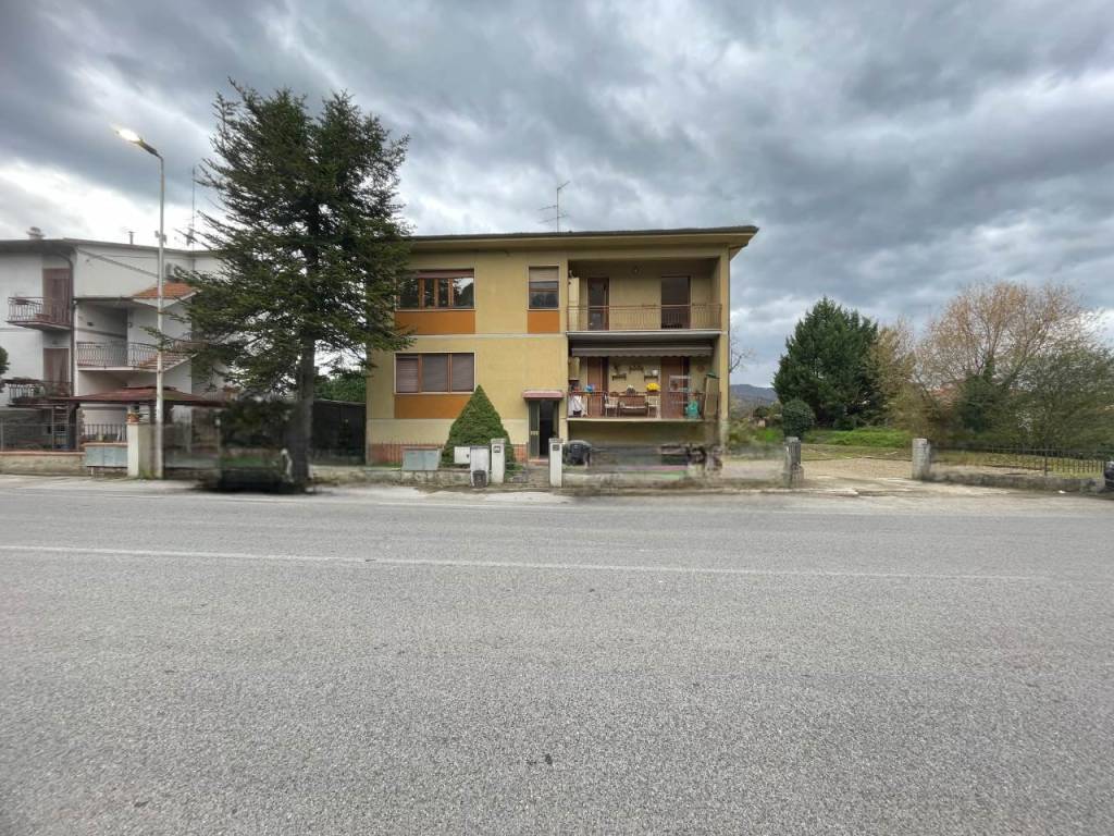 Appartamento a Reggello in Via Aretina - Foto 2