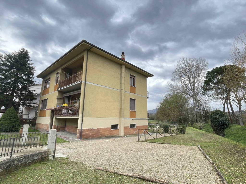 Appartamento a Reggello in Via Aretina - Foto 5