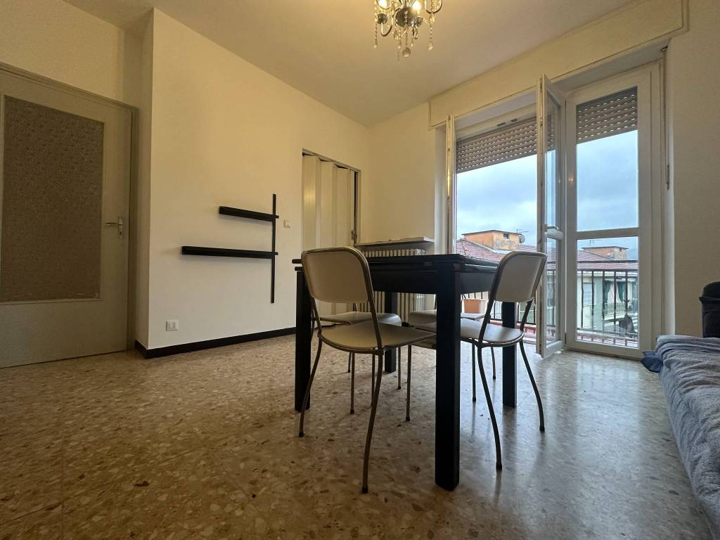 Appartamento a Canelli in Viale Risorgimento - Foto 3