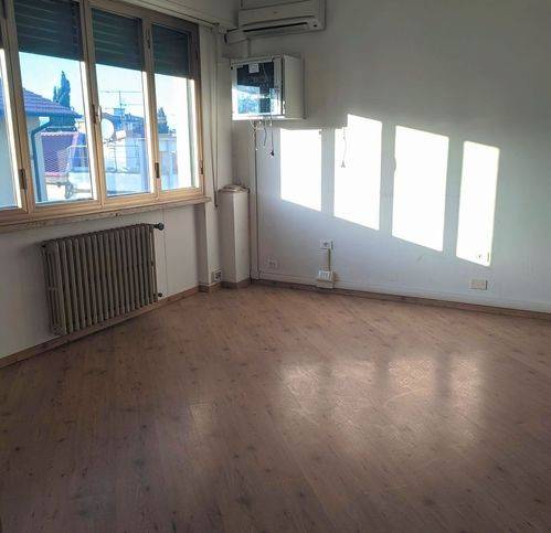 Villa a Quarrata in Piazza Risorgimento - Foto 5