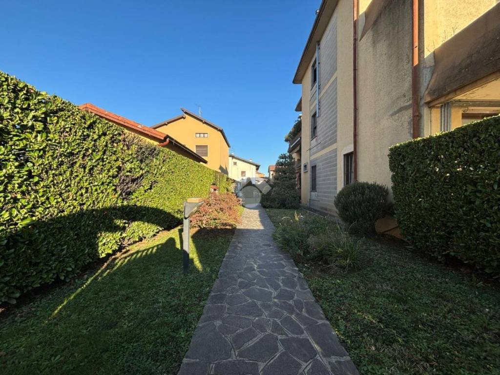 Appartamento a Brembate in Via Crespi, 18 - Foto 2