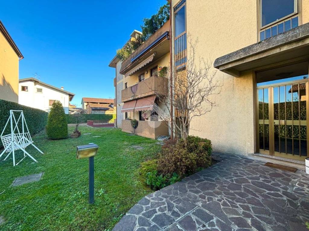 Appartamento a Brembate in Via Crespi, 18 - Foto 4