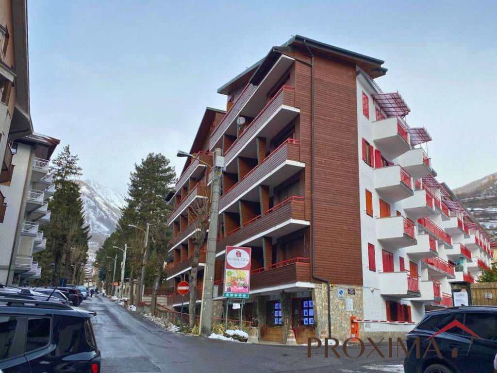 Appartamento a Bardonecchia in Viale Callet, 19 - Foto 2