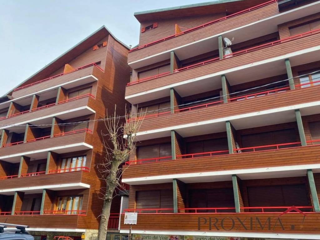 Appartamento a Bardonecchia in Viale Callet, 19 - Foto 3